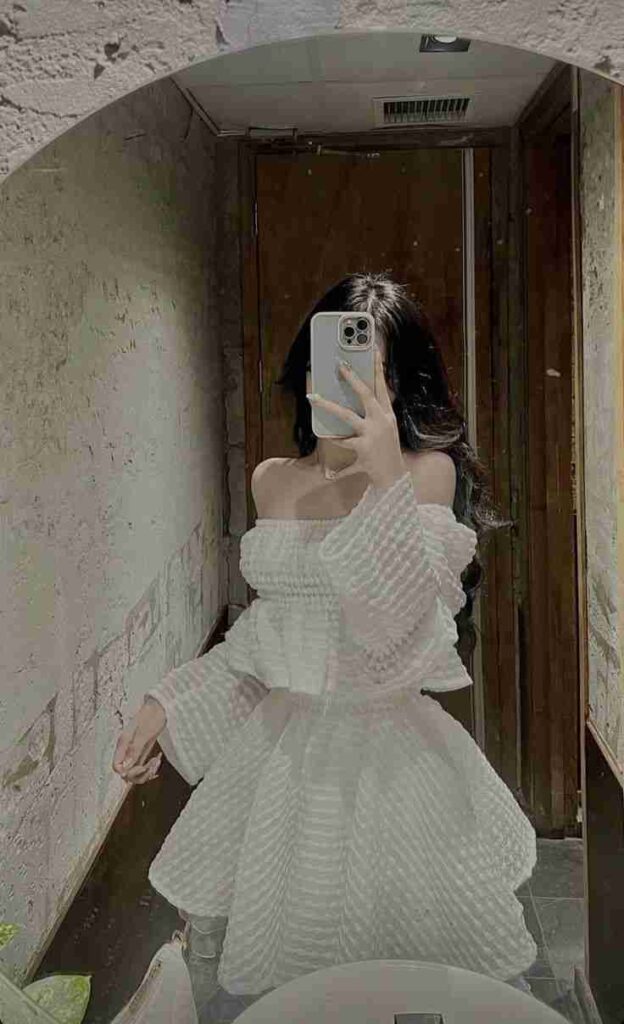 anh-chup-truoc-guong-che-mat-nu-1-1