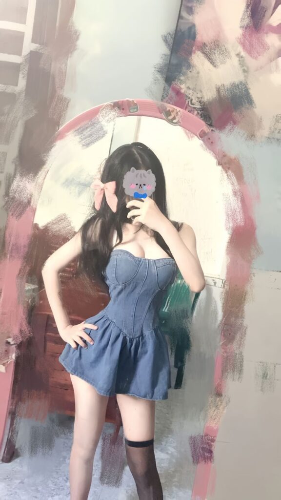 anh-chup-truoc-guong-che-mat-nu-1