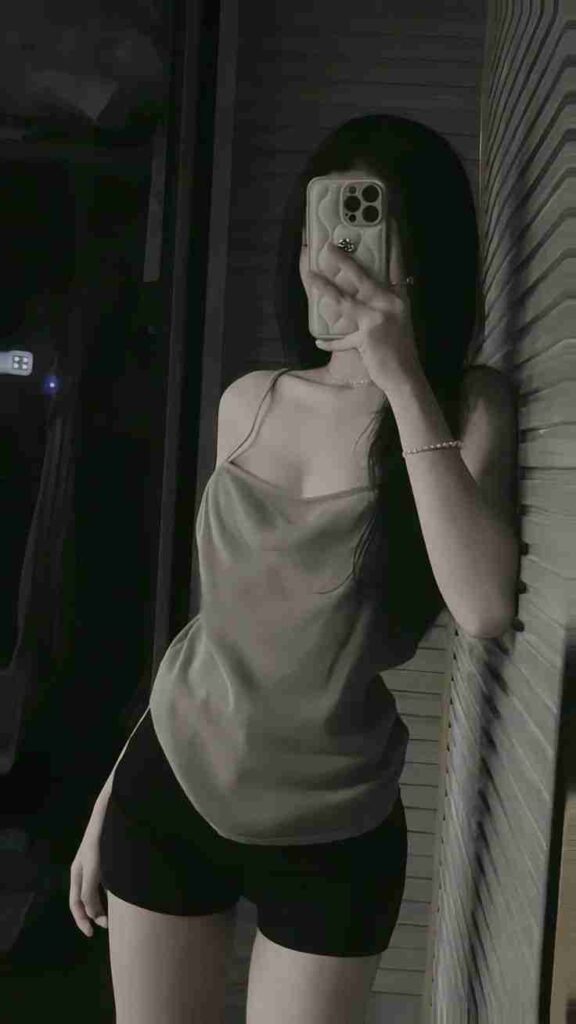 anh-chup-truoc-guong-che-mat-nu-13