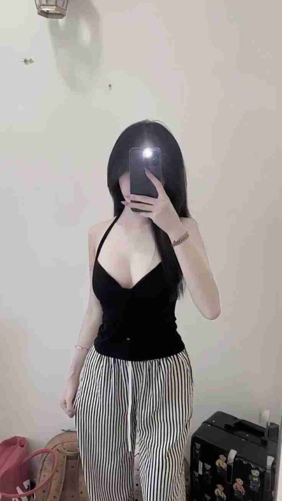 anh-chup-truoc-guong-che-mat-nu-15