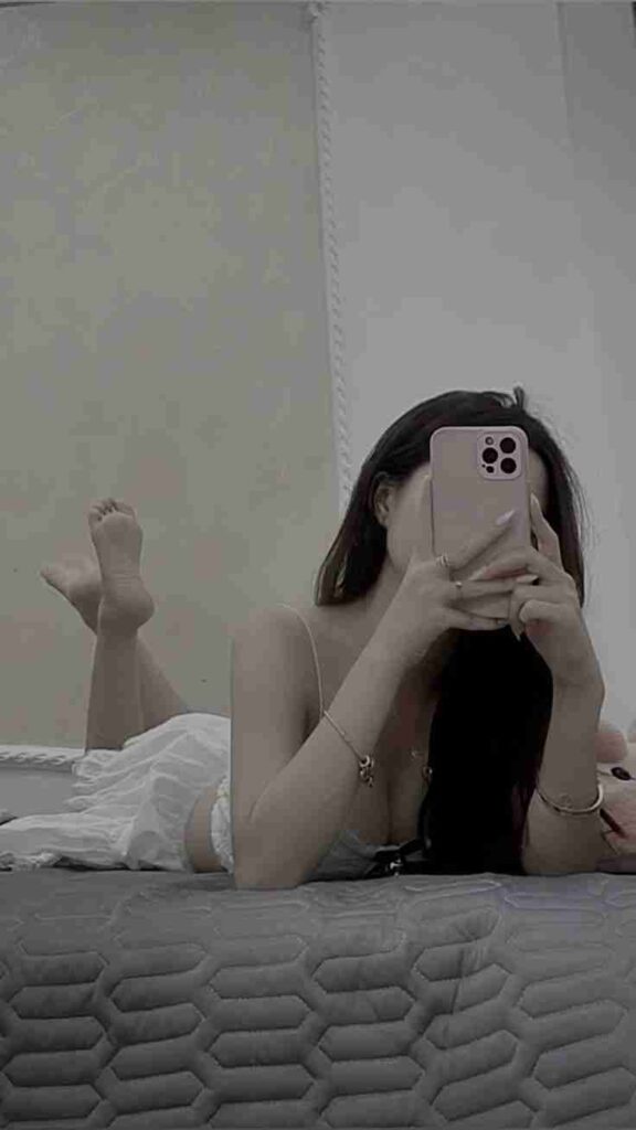 anh-chup-truoc-guong-che-mat-nu-5