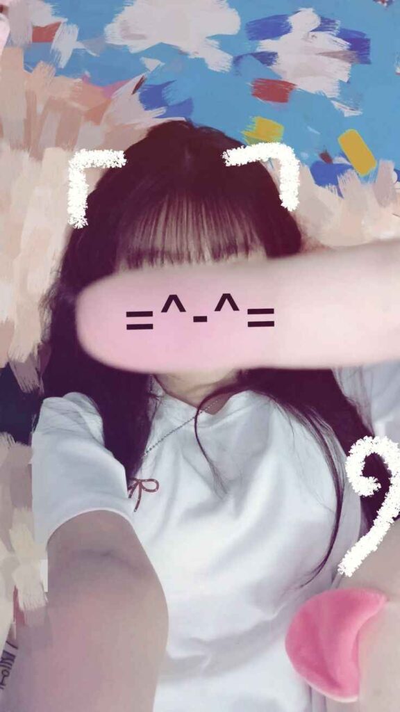 anh-gai-xinh-che-mat-k12-1-1