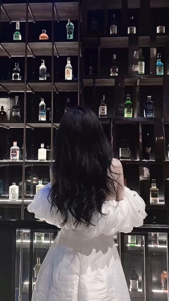 anh-girl-che-mat-lanh-lung-1-1-1