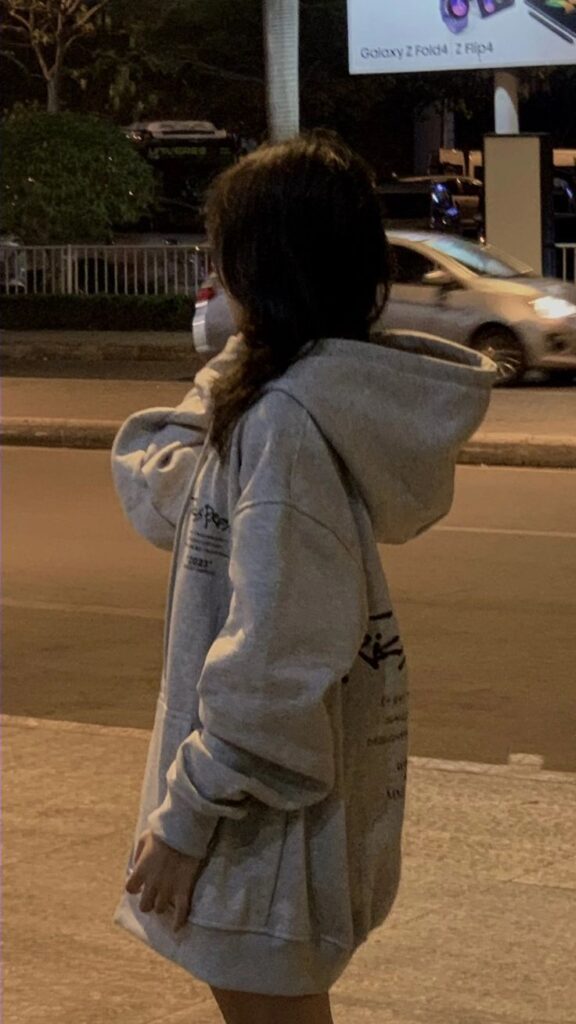 anh-girl-che-mat-lanh-lung-5