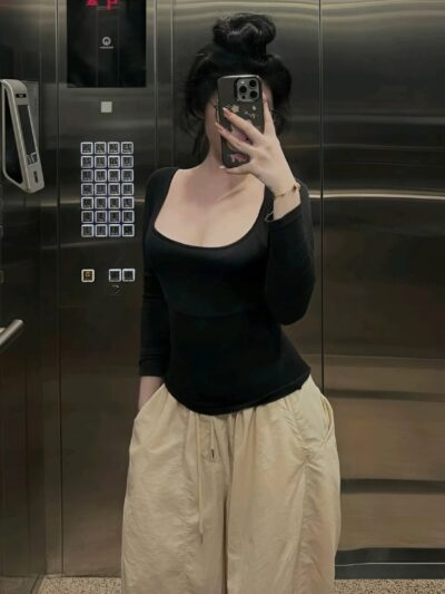 Bộ sưu tập ảnh gái xinh che mặt bằng điện thoại đầy bí ẩn và cuốn hút