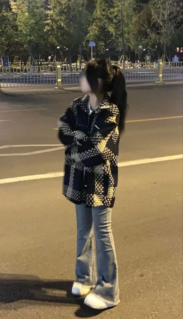 hinh-anh-nu-che-mat-cute-14