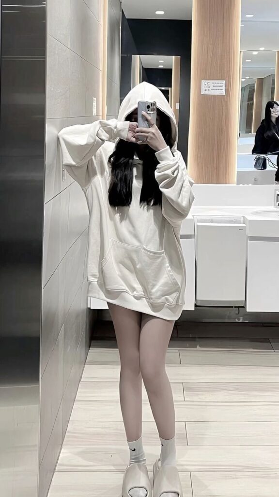 hinh-anh-nu-che-mat-cute-4