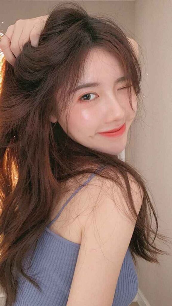 tai-anh-gai-dep-ve-may-9